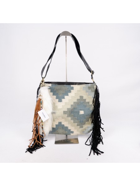 CLASSIC LEATHER BAG