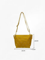 Bolso Amarillo con Tachuelas Doradas – Modelo 1231 (20x28x6 cm, 350g) | Venta al por Mayor - Image 3