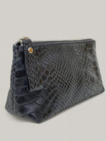 B069 Neceser de Piel Negro con Textura Reptil – Monedero de Lujo Hecho en Italia | Venta al por Mayor