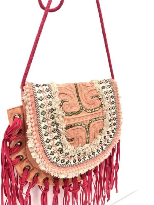 Bolso Étnico con Flecos y Bordados Artesanales – Modelo BG6010 (550 g) | Hecho a Mano | Venta al por Mayor - Image 2