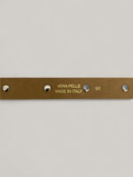 Cinturón de Piel para Mujer Blanco con Hebilla Plateada y Tachuelas – Hecho en Italia – Modelo C027 | Venta al por Mayor - Image 2