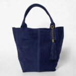 Bolso de ante auténtico con borla decorativa y bolsa interior a juego 100009