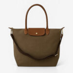 Bolso tote de nailon plegable con asas de piel – Marrón mediano y ligero 1081