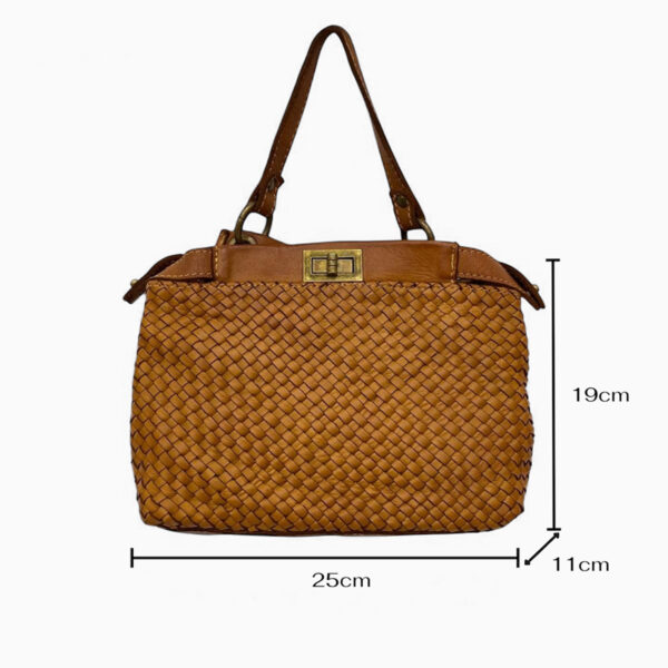 Bolso de piel italiana trenzada color camel con cierre metálico estilo Venecia 20274 - Image 3