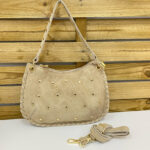 Bolso de piel serraje beige con tachuelas doradas estilo boho chic italiano – (Mod. 1271 ) - Imagen 2