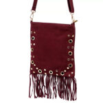 Bolso bandolera boho de ante con flecos y tachuelas doradas – (Mod. 1409) - Imagen 4